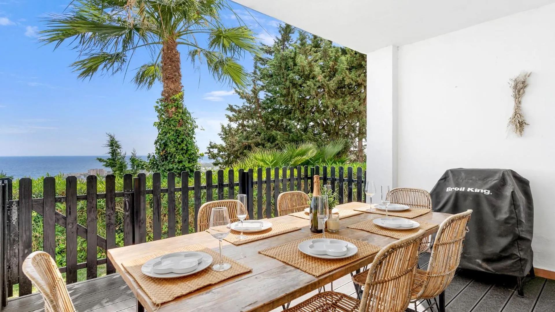 Stunning Seaview Apartment Near Marbella By Costarentals - Ref 90 Sitio de Calahonda